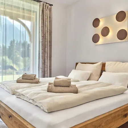 Panorama Alpine Living 201 توبليتز